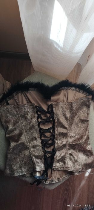 корсет за парти-