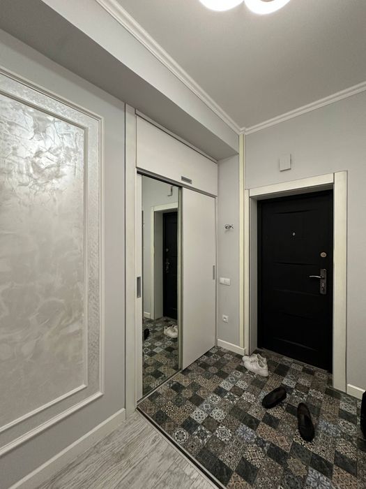 Продаётся 4-х комнатная 110 м2  квартира в ЖК Golden House Паркентский