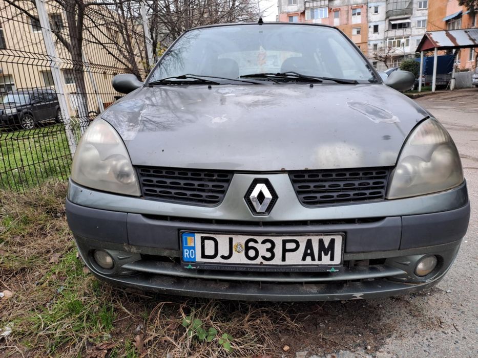 Renault Clio 1.5 DCI (an 2007) mașină