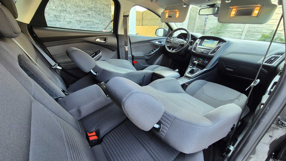 Ford/Focus/1.5 Tdci/120 cp/Euro 6/Navi/Keyless Goo/Entry/2017/RAR Efectuat/Factura/Nr Rosii/Livrare gratuita/Rate Fixe /Avans 0/
