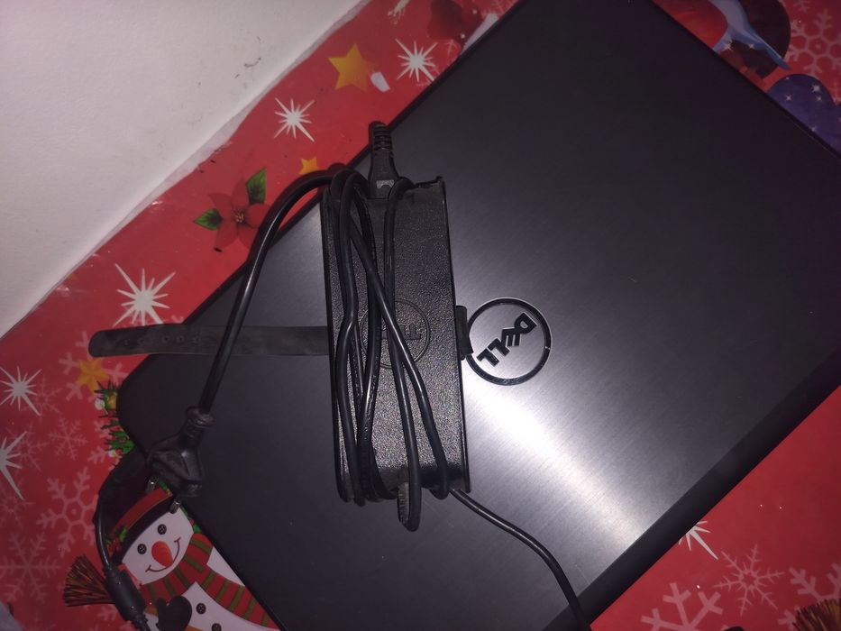 Laptop de vânzare funcțional număr telefon0753530450!