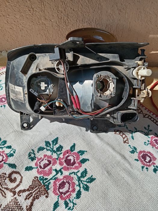 Far polo 6N2 partea stg sofer