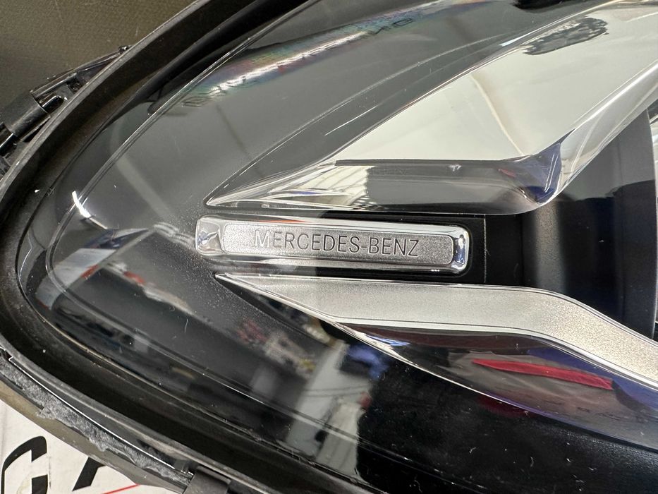 Фарове фар десен Mercedes B class 246 farove far Мерцедес Б 246