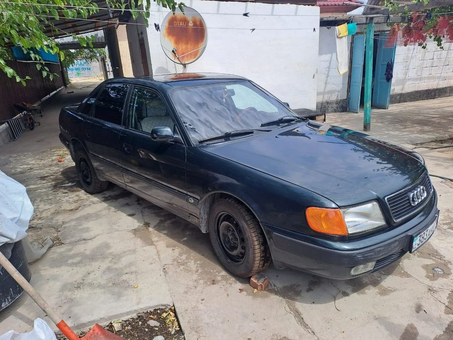Продам Ауди 100 С4