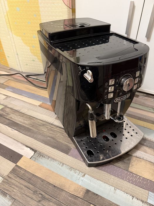 Кафеавтомат DELONGHI Magnifica S