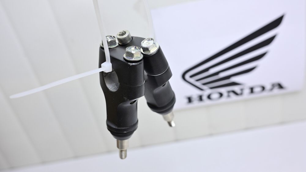 Risere Prinderi inaltatoare 22mm Ghidon OEM Honda CMX 500 ?