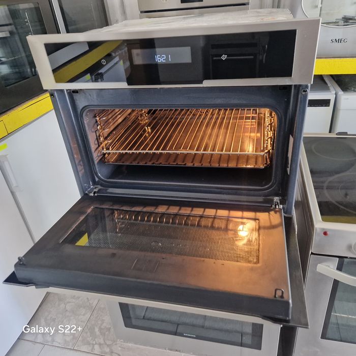 Компактна фурна и микровълнова за вграждане AEG