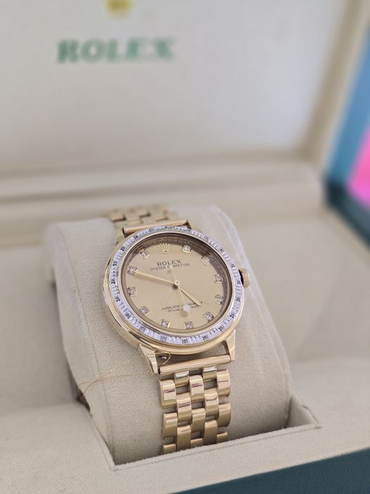 Продам Золотые Ролексы с браслетом
Вес 52 грамм