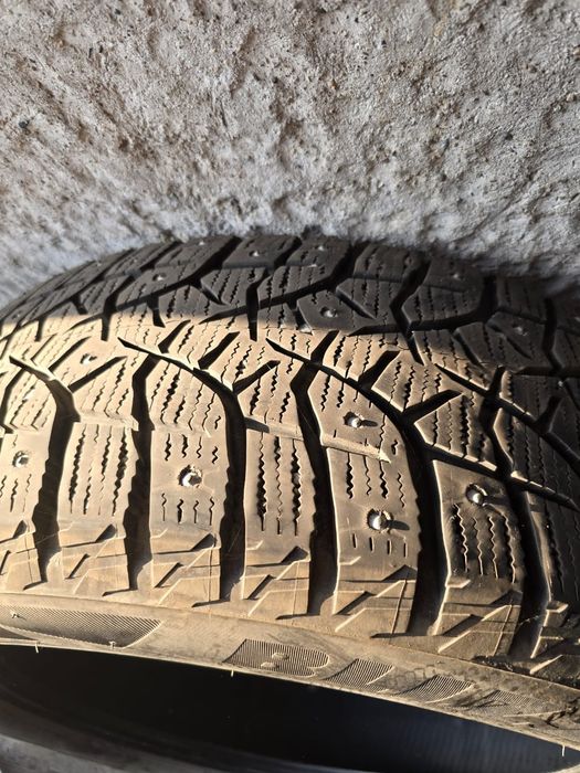 Продам зимние шины