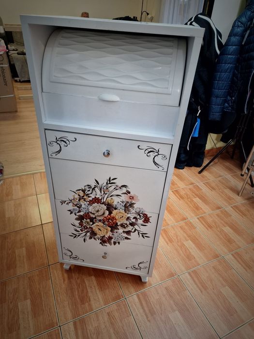 Dulap de bucatarie sau hol