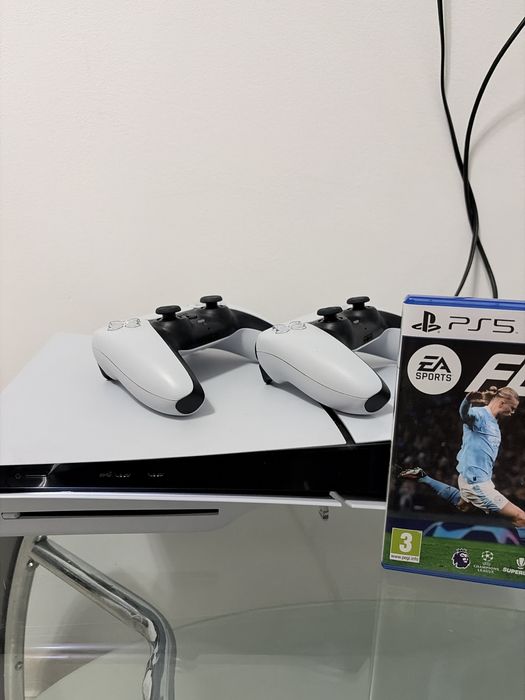 Vand PlayStation 5 slim  1TB +2 console+FC24