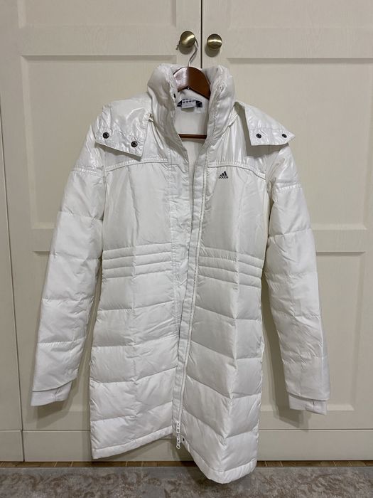 Фирменный пуховик Adidas