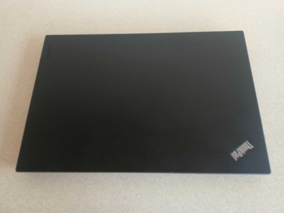 Laptop Lenovo T560 display 15,6 FHD I5-6300u ram 8gb SSD 256g