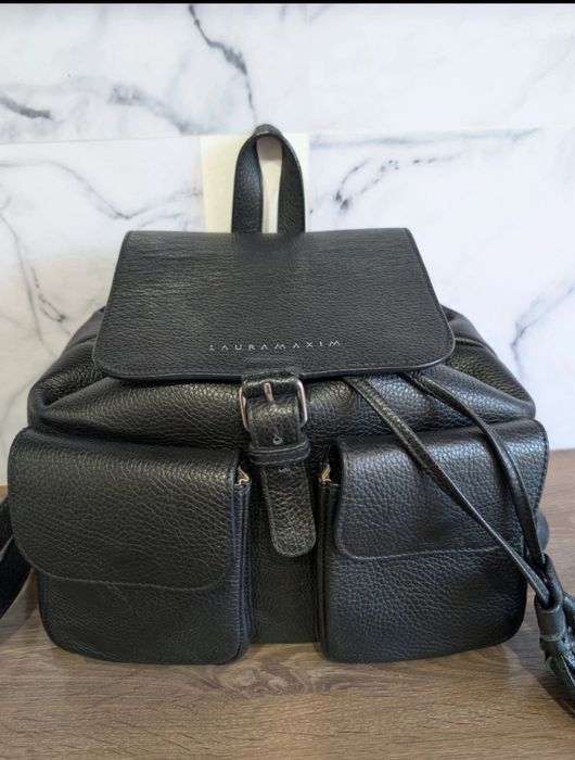 Vând rucsac piele naturala model Laura Maxim