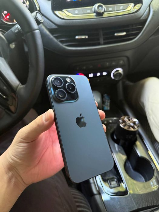 iphone 15 pro black