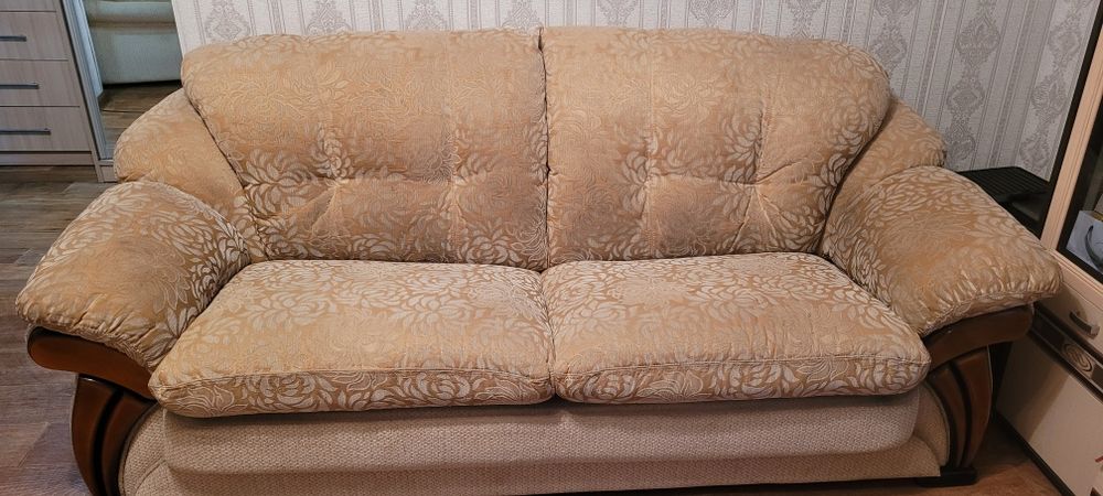 Продам Диван и кресло