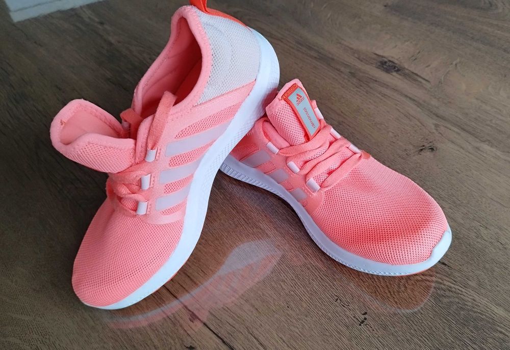 Adidas маратонки