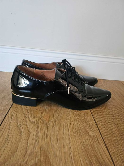 Дамски обувки размер 39