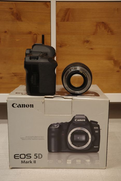 Canon 5D mark II + обектив Canon EF 50mm f1.4 USM