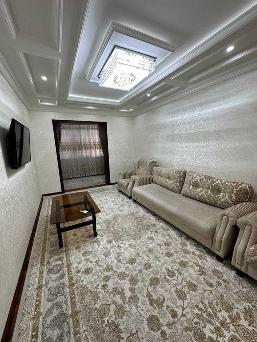 Миробод Ойбек метрода 3 хонали квартира ижарага берамиз. Центрда