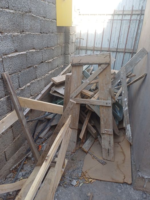 Отын ағаш стройка дан қалған барлығы  10000