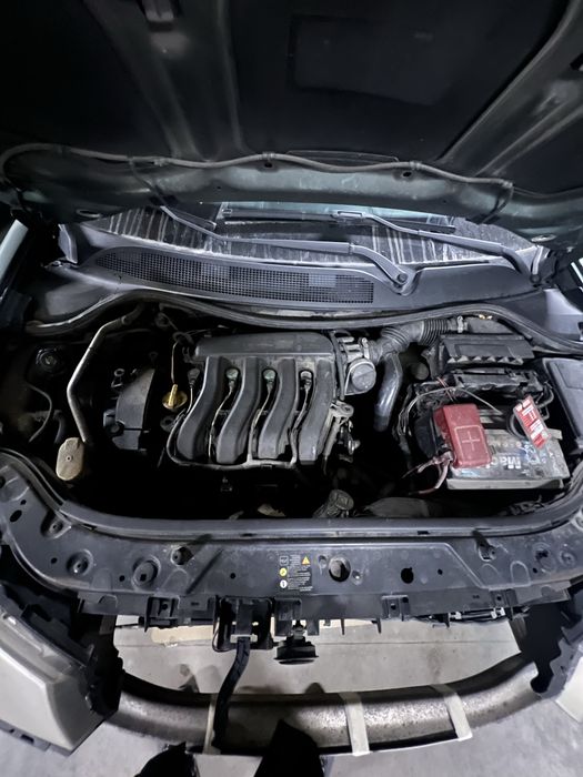 Vand megane 2 2007 -1.6 16v 113 cai (Functionala)