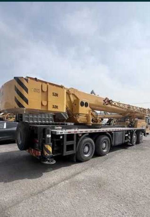Продаётся авто кран 50 т XCMG энг фул модел янги