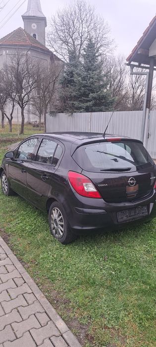 Opel corsa D  1.3 cdti  rar efectuat