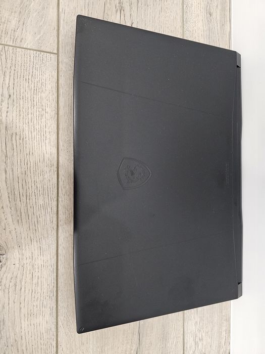Игровой ноутбук MSI Katana 17, 3 "