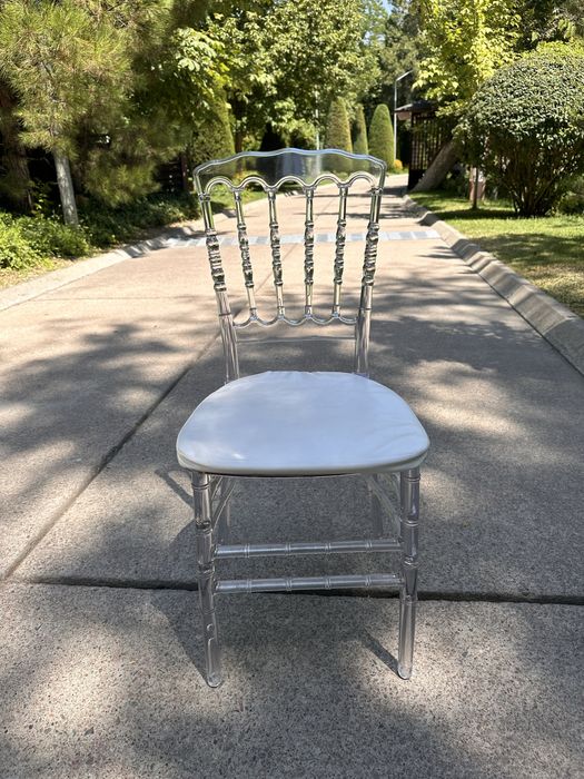 Stul sotiladi Prazrachni stul