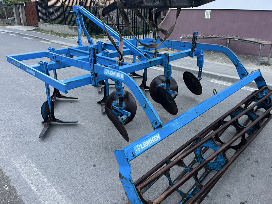 Gruber dupa tractor