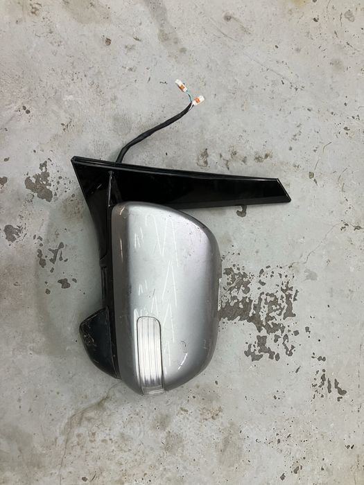 Тайота Эстима, левое зеркало