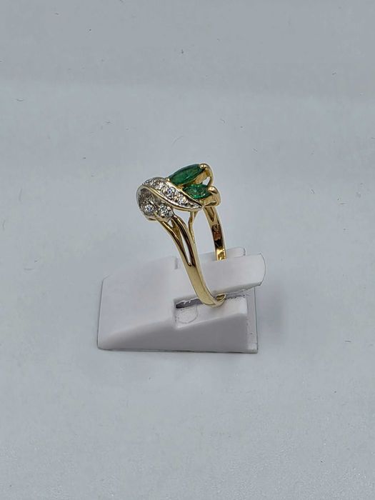 Inel de Aur 18k cu design modern
