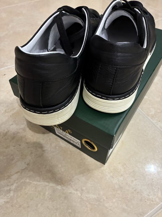 Спортни обувки черни дамски