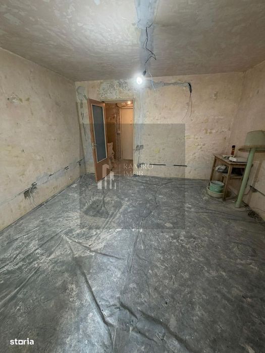 Garsoniera Soseaua Giurgiului / Piata Progresul / Eroii Revolutiei xy