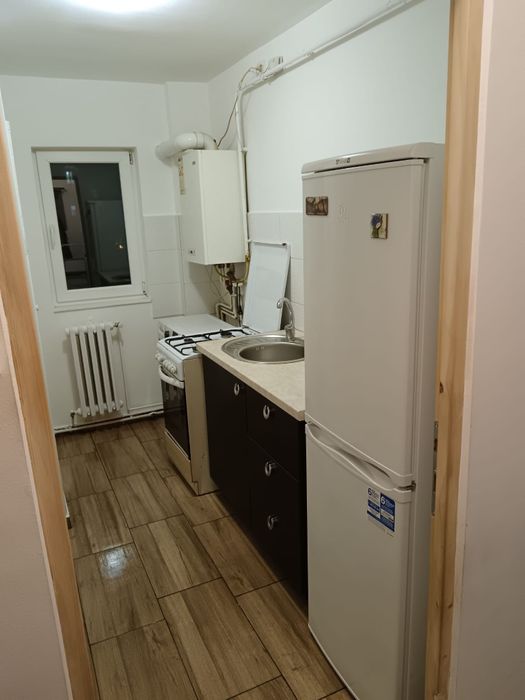 Vand apartament 2 camere