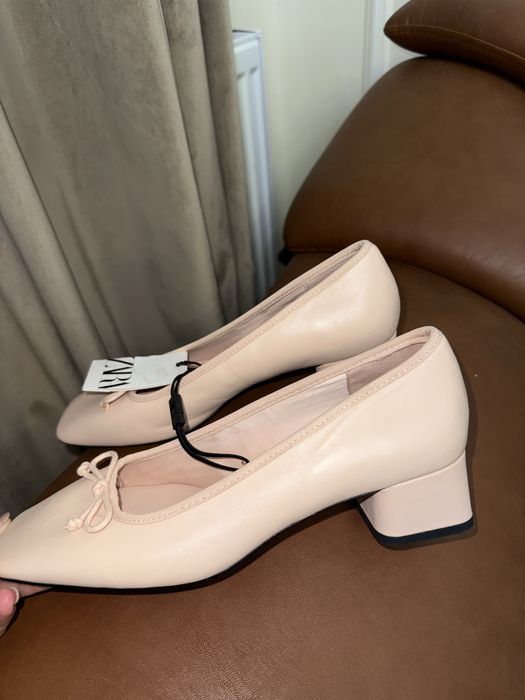 Zara балетки новые