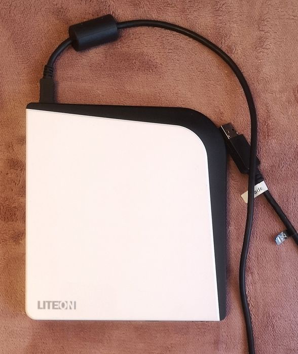 Unitate externa DVD/CD writer Liteon perfect funcțională