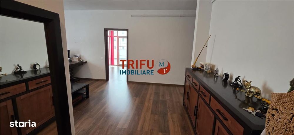 Apartament cu 3 camere,terasa si garaj — fotografia 3