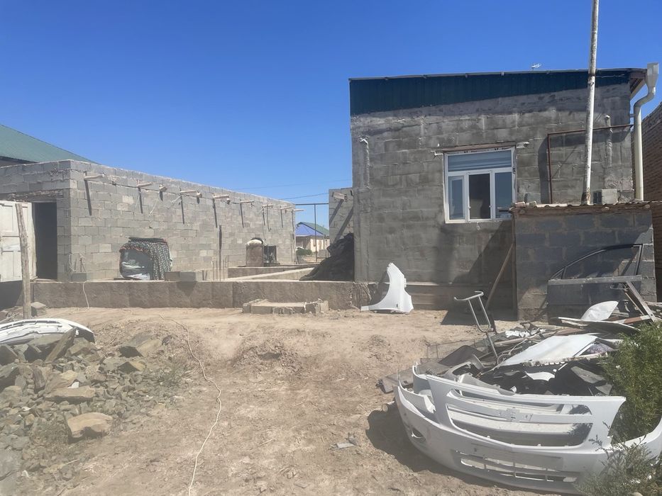 Жай сатылади шымбайда