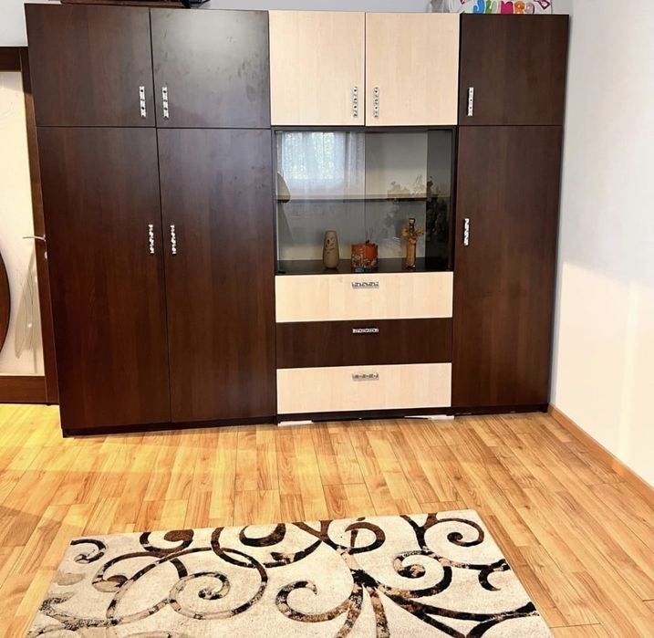 Mobila moderna in stare buna