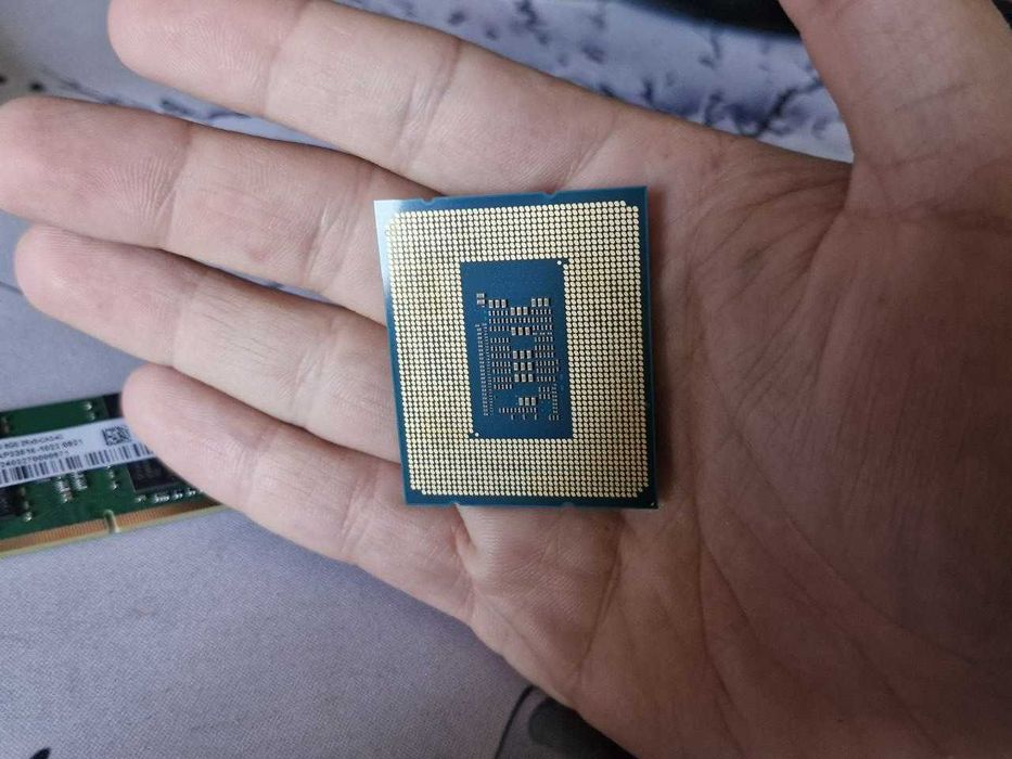 Продам I5-12400.
