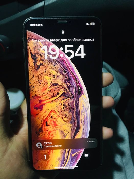 Iphone Xs max ideal