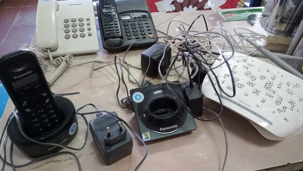 Телефоны б/у и сотовые