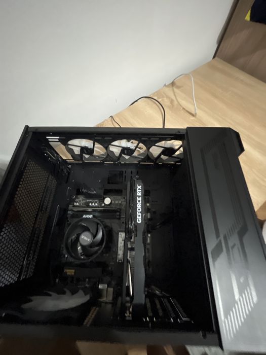 Продавам геймърски компютър