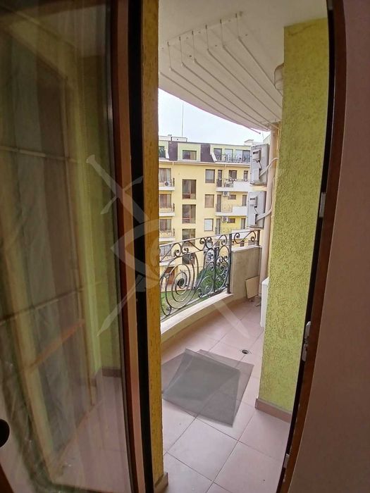 Тристаен апартамент в Христо Смирненски! 11865261