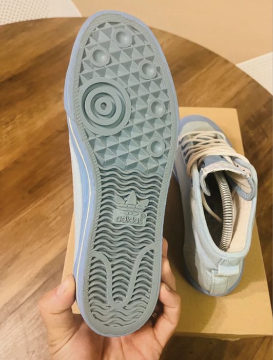 Tenisi adidas din panza