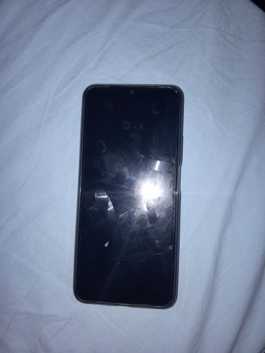 realme G51 прадаю