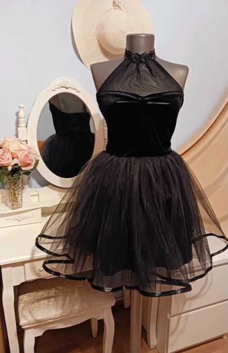 2 Rochite elegante de ocazie