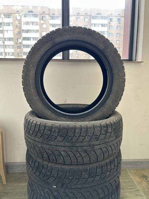 Продам Зимние шины R 16